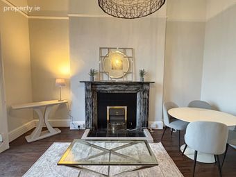 Top Floor Flat 1 Trafalgar Terrace, Email Enquiries Only, Monkstown, Co. Dublin - Image 2