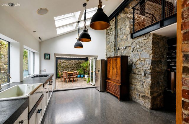 11 Saint Peter Street, Kings Island, Limerick City Centre, Co. Limerick - Click to view photos