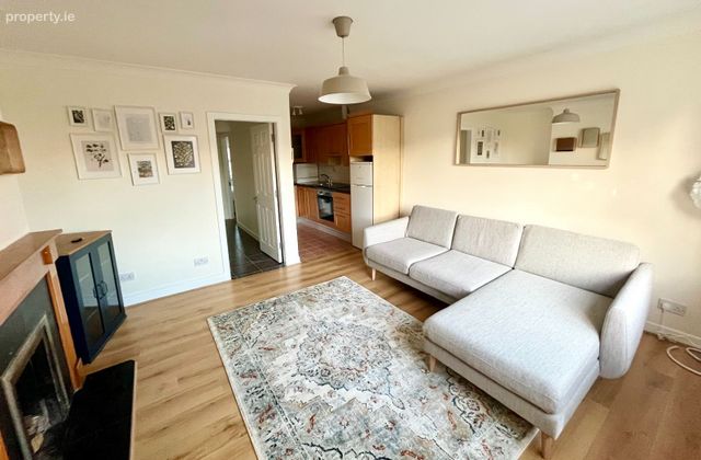 11 Viking Court, Meath Place, Dublin 8, The Coombe, Dublin 8 - Click to view photos