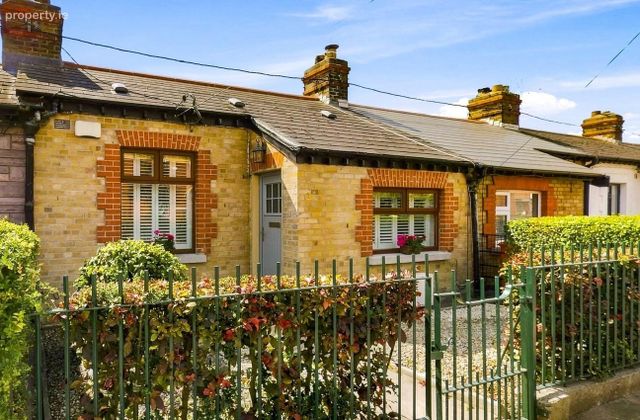 3 Connaught Parade, Phibsborough, Dublin 7 - Click to view photos