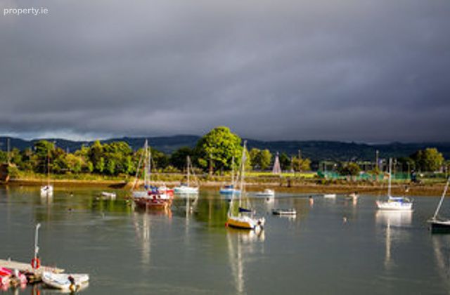4 Castle House, The Quay, Dungarvan, Dungarvan, Co. Waterford - Click to view photos