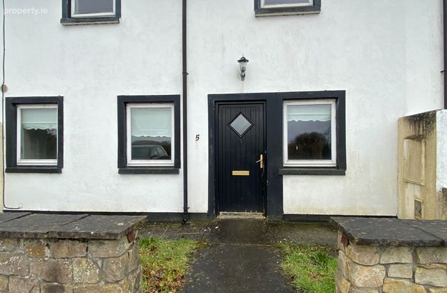 5 Cois Lene, Lake Road, Collinstown, Collinstown, Co. Westmeath - Click to view photos