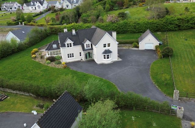2 Woodvale Court, Letterkenny, Co. Donegal, Letterkenny, Co. Donegal - Click to view photos