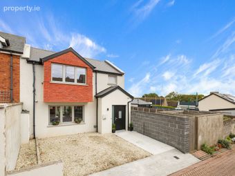 72a Saint Peter's Terrace, Howth, Dublin 13 - Image 2