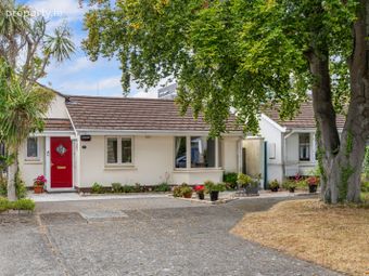 8 Deans Court, Deansgrange, Blackrock, Co. Dublin