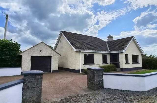 Aughamore, Carrick-on-shannon, Co. Leitrim, Carrick-on-Shannon, Co. Roscommon - Click to view photos