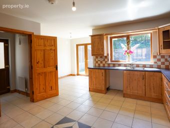43 An Tor Aonarach, Kingscourt, Co. Cavan - Image 3