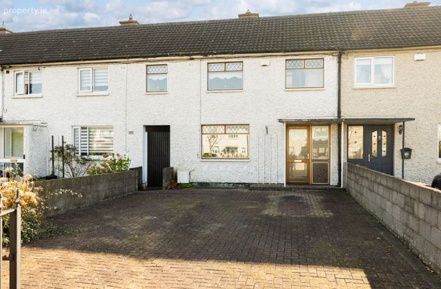 12 Castletimon Drive, Kilmore, Dublin 5 - Click to view photos