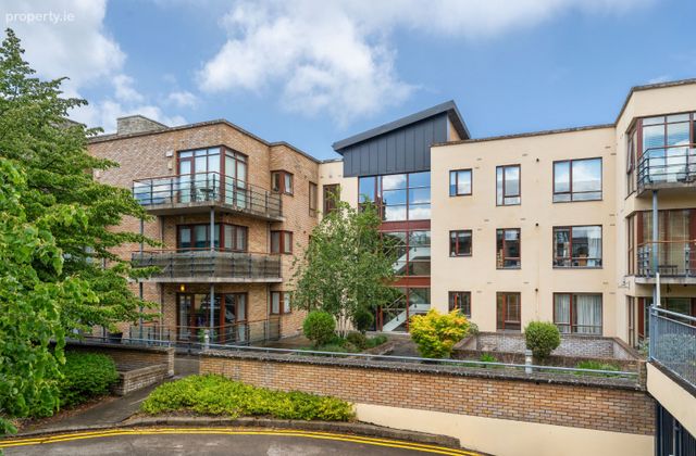 1 Moore House, Loreto Abbey, Grange Road, Rathfarnham, Dublin 14, Dublin 14 - Click to view photos