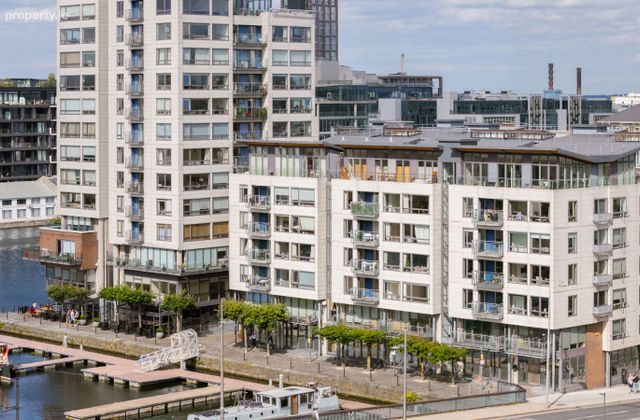 Apartment 14, The Locks, Charlotte Quay Dock, Hanover Quay, Dublin 2 - Click to view photos