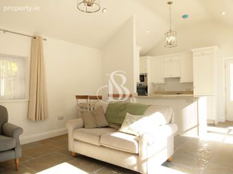 Newcourt Gate Lodge, Ballymahon Road, Athlone, Co. Westmeath - Image 5