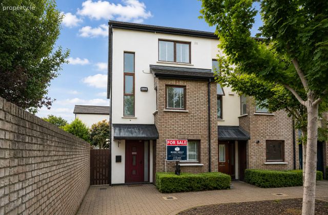 29 Hunters Way, Hunters Wood, Ballycullen, Dublin 24 - Click to view photos