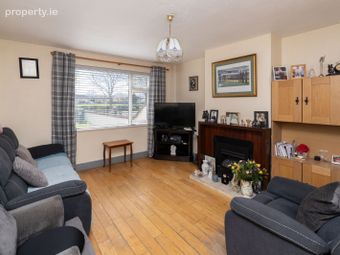 218 Bunting Road, Walkinstown, Dublin 12 - Image 4