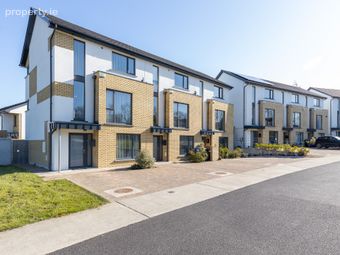 9 The Crescent, Green Hill, Clonhaston, Enniscorthy, Co. Wexford, Enniscorthy, Co. Wexford - Image 2