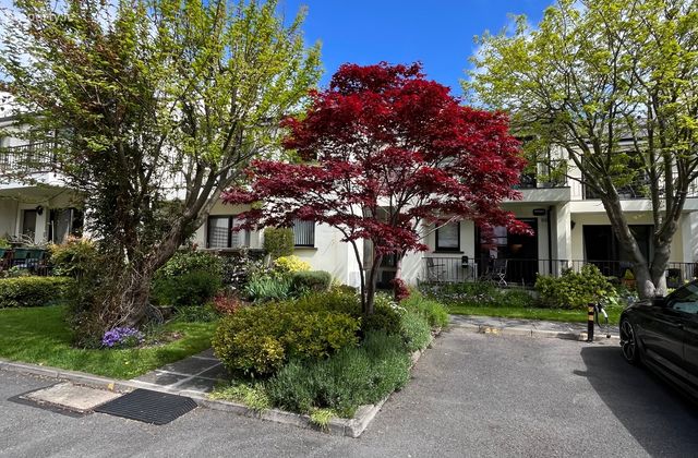 Apartment 29, Simmonscourt Castle, Simmonscourt Ro, Donnybrook, Dublin 4 - Click to view photos