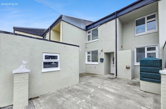 33 De Lacey Park, Shannon, Co Clare, Shannon, Co. Clare - Click to view photos
