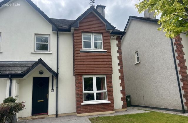 27 Rathowen, Duntaheen Road, Fermoy, Co. Cork - Click to view photos