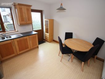 5 Highfields, Maryborough Woods, Douglas, Co. Cork - Image 2