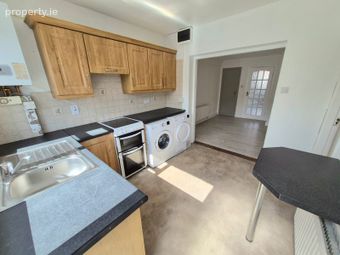 38 St. Rita's Avenue, Gurranabraher, Co. Cork - Image 2
