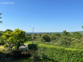 6 The Beeches, Ballina, Co. Tipperary - Image 2