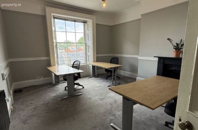 Baggot Street Lower, Dublin 2 - Click to view photos