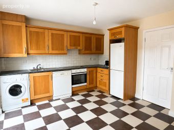 10 Weaver Court, Clondalkin, Dublin 22 - Image 2