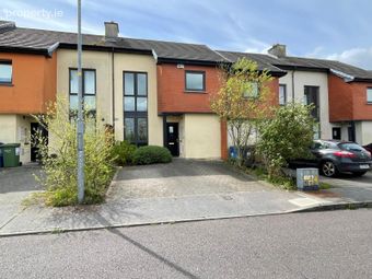 90 The Borough, Moneygourney, Douglas, Co. Cork - Image 3