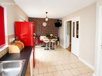 104 Meadow Gate, Gorey, Co. Wexford - Image 4