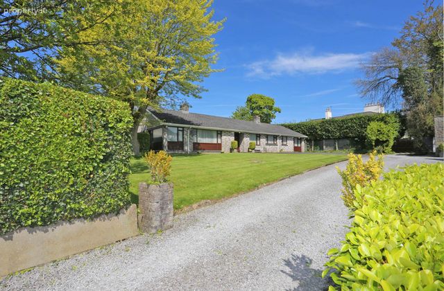 Treetops, Shannon Lawn, North Circular Road, Co. Limerick, North Circular Road, Co. Limerick - Click to view photos