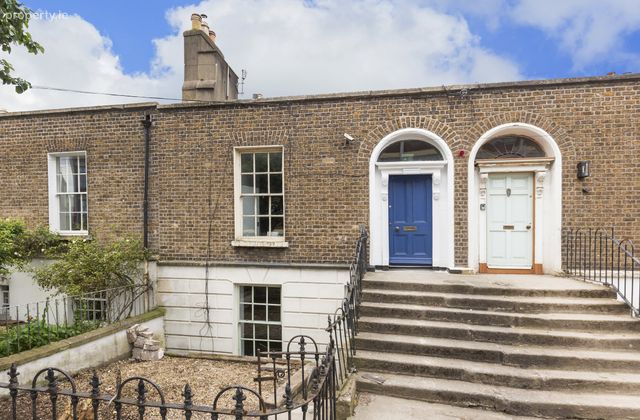 Flat 5, 39 Heytesbury Street, Dublin 8 - Click to view photos