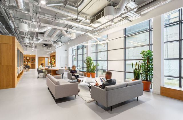 Spaces South Docklands, 77 Sir John Rogerson's Quay, Dublin 2 - Click to view photos