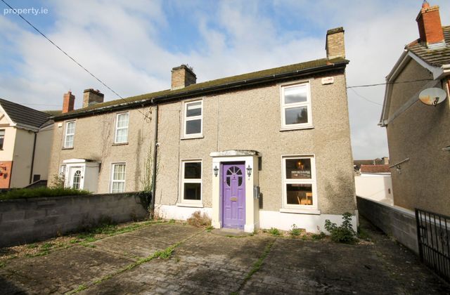 4 Dodsborough Cottages, Lucan, Co Dublin, Lucan, Co. Dublin - Click to view photos