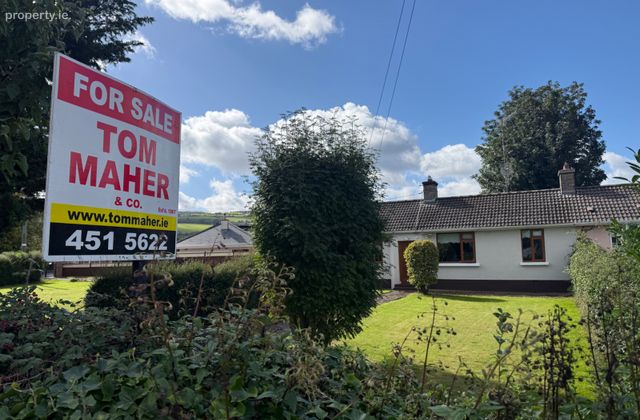 2 Oldcourt Cottages, Dublin 24, Firhouse, Dublin 24 - Click to view photos