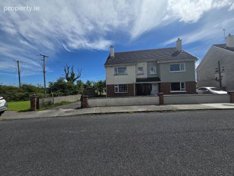7 Knockroe Court, Castlerea, Co. Roscommon, Castlerea, Co. Roscommon - Image 3