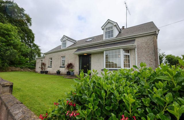 Martinstown, Delvin, Killucan, Co. Westmeath - Click to view photos