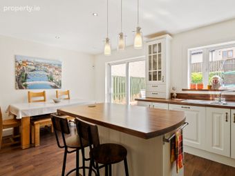 13 Woodstown Heights, Knocklyon, Dublin 16 - Image 3