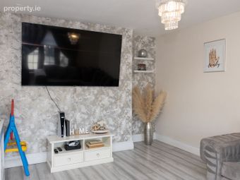 48 Greenfort Avenue, Clondalkin, Dublin 22 - Image 3