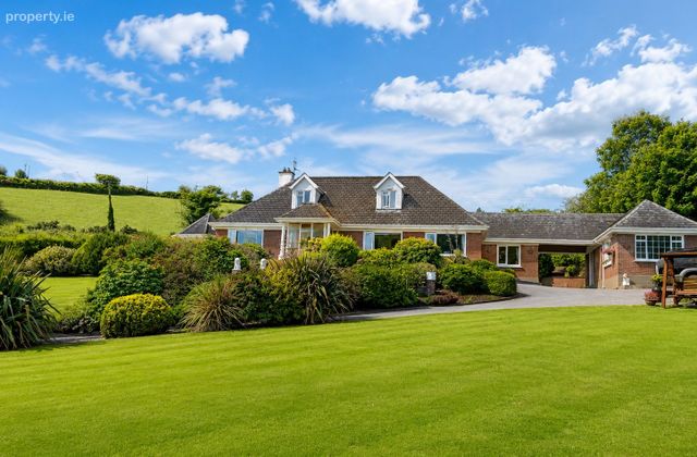 Hazelwood, Kilglass, Mitchelstown, Co. Cork - Click to view photos