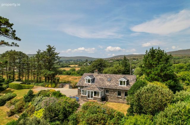 Whispering Pines, Ahakista, Bantry, Co. Cork - Click to view photos