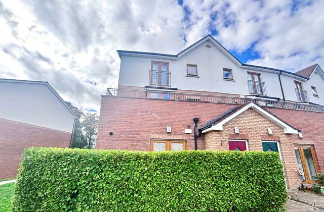 Summerseat Green, Summerseat, Clonee, Co. Meath - Click to view photos