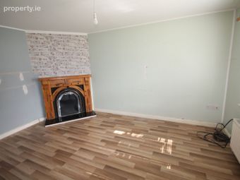 1 College Court, College Manor, Cobh, Co. Cork - Image 3