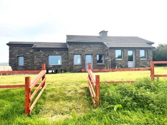 Ballineanig, Ballyferriter, Ballineanig, Co. Kerry - Image 2
