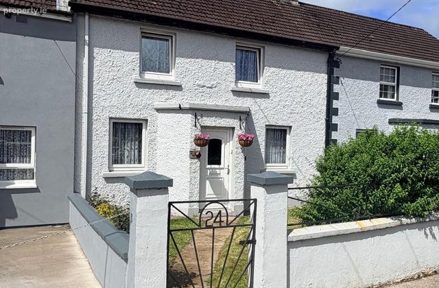 24 Glenanaar Row, Mallow, Mallow, Co. Cork - Click to view photos