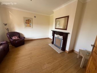 15 Willow Park, Derrymullan, Ballinasloe, Co. Galway - Image 4