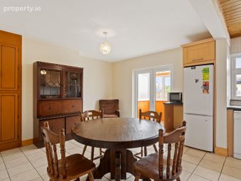 11 Slievebloom Park, Drimnagh, Dublin 12, Drimnagh, Dublin 12 - Image 4