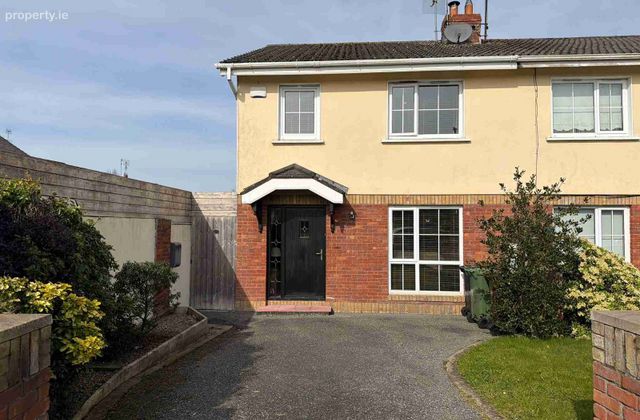 17 Saint Laurences Road, Mornington Park, Donacarney, Co. Meath - Click to view photos