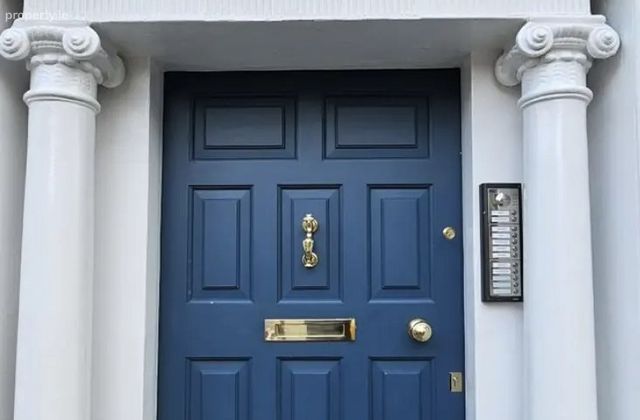 Mount Street Lower, Dublin 2 - Click to view photos