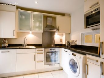 Apartment - Auburn, Howth Road, Clontarf, Dublin 3 - Image 5