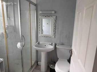 35 Parkmore Manor, Roscrea, Co. Tipperary, Roscrea, Co. Tipperary - Image 5