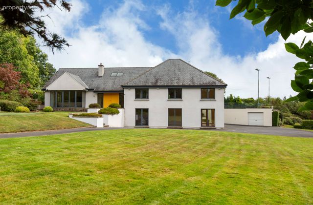 The Seasons, Coynes Cross, Ashford, Co. Wicklow - Click to view photos
